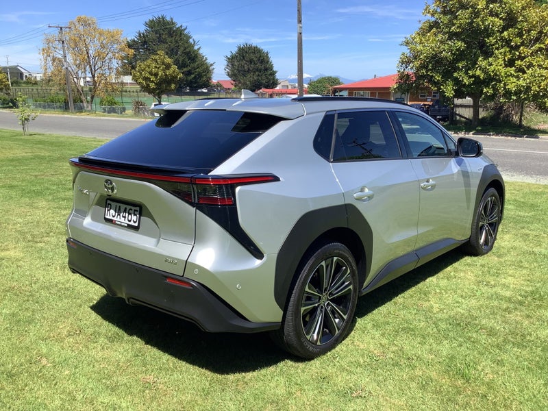 2025 Toyota bZ4X Motion BEV AWD image 4