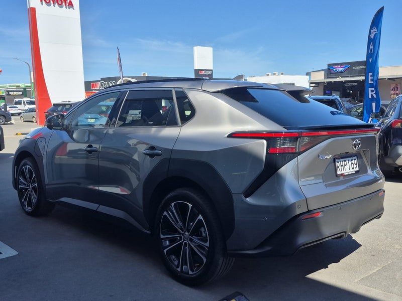 2025 Toyota bZ4X Motion BEV AWD 71KWH image 5