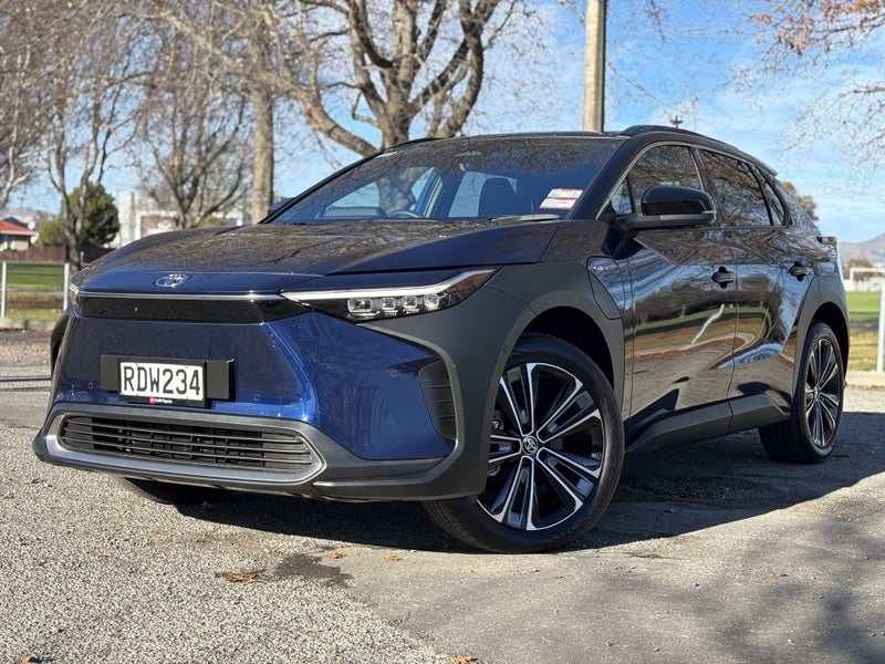 2025 Toyota bZ4X Motion BEV AWD image 3