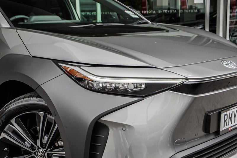 2025 Toyota bZ4X Motion BEV AWD SUV/5D/5S image 5