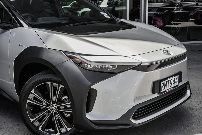 2025 Toyota bZ4X Motion BEV AWD SUV/5D/5S image 5