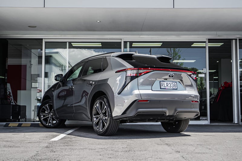 2025 Toyota bZ4X Motion BEV AWD SUV/5D/5S image 3