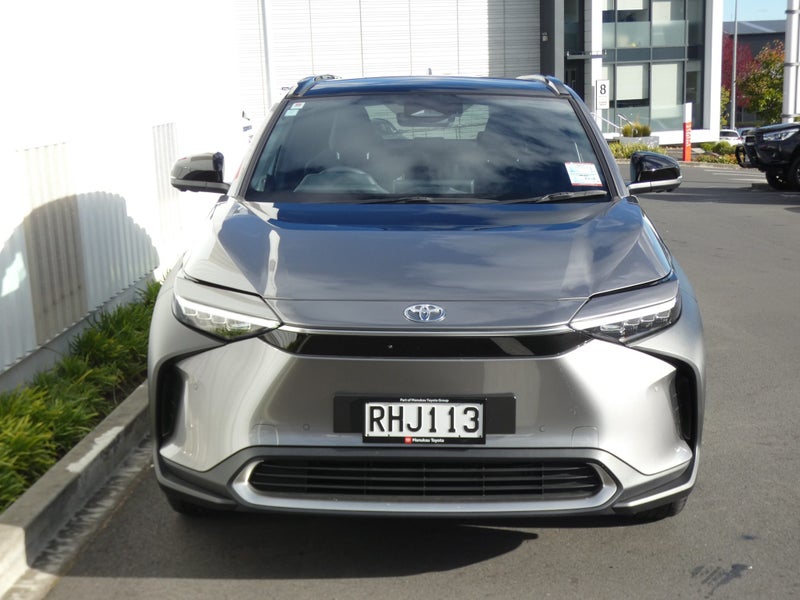 2025 Toyota bZ4X Motion BEV AWD SUV/5D/5S image 2
