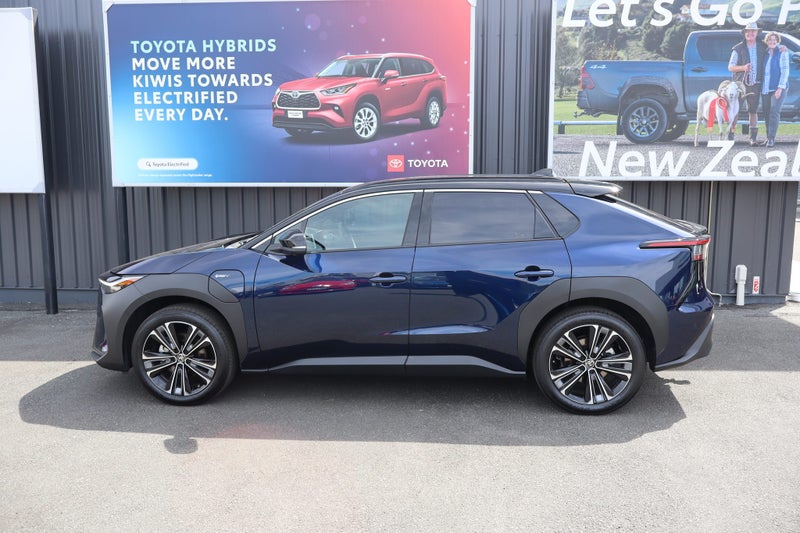 2025 Toyota bZ4X Motion BEV AWD SUV/5D/5S image 5