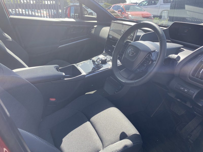 2025 Toyota bZ4X Pure BEV FWD SUV/5D/5S image 5