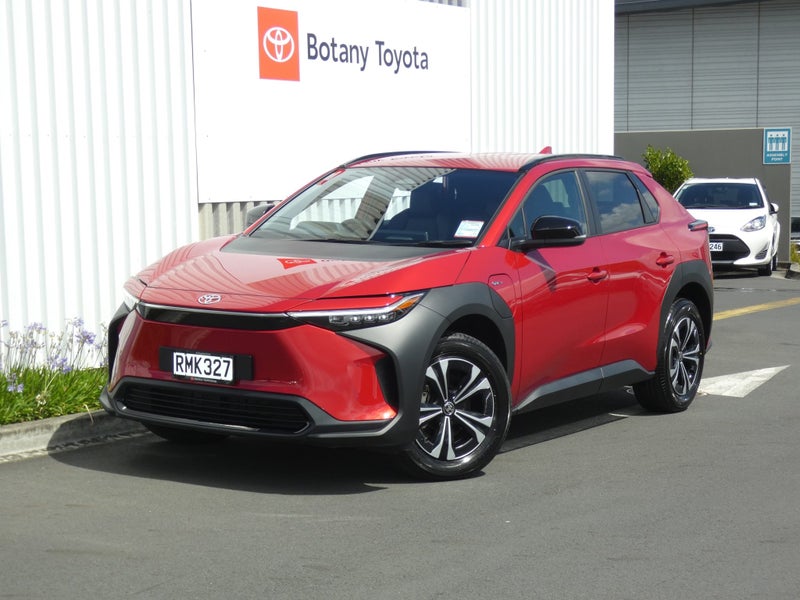 2025 Toyota bZ4X Pure BEV FWD SUV/5D/5S (XEAP-NM1) image 1