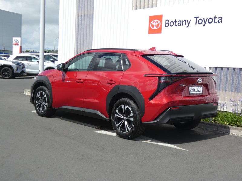 2025 Toyota bZ4X Pure BEV FWD SUV/5D/5S (XEAP-NM1) image 2