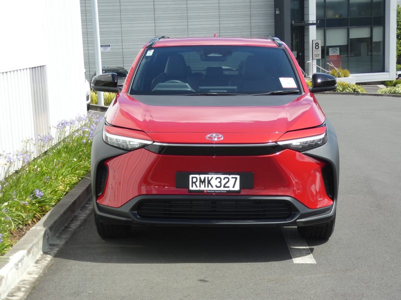 2025 Toyota bZ4X Pure BEV FWD SUV/5D/5S (XEAP-NM1) image 4