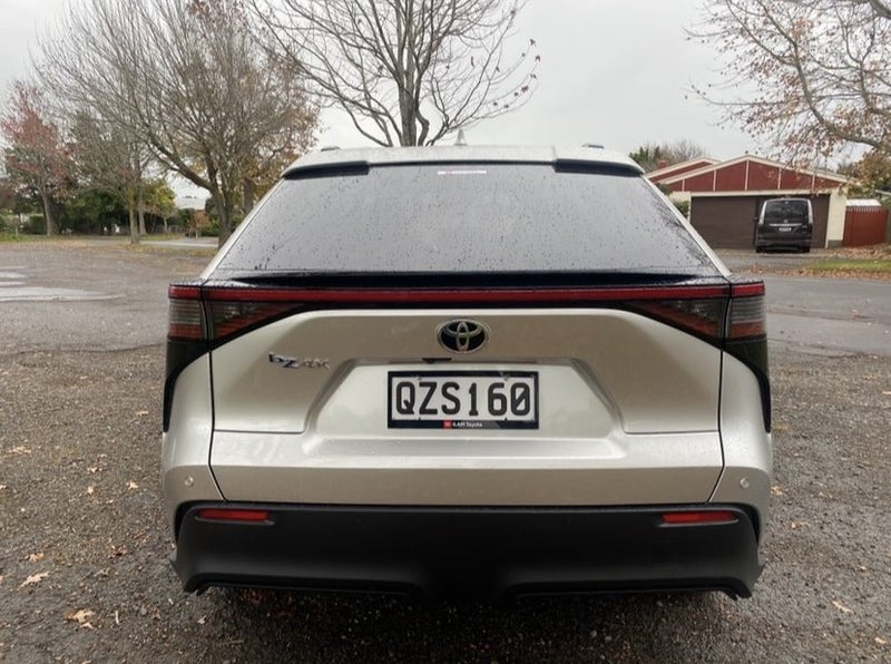 2025 Toyota bZ4X Pure EV 71KW image 5