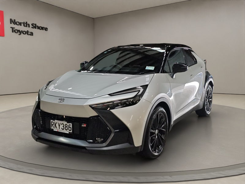 2025 Toyota C-HR GR Sport 2.0L Hybrid AWD SUV image 3