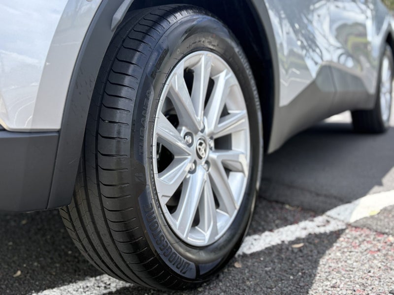 2025 Toyota C-HR GX 1.8P HEV CVT FWD SUV/5D/5S image 3