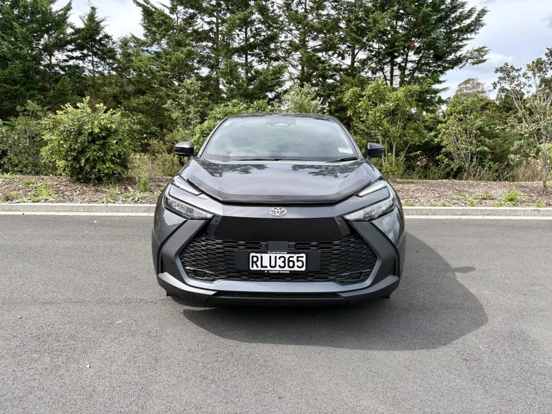 2025 Toyota C-HR GX 1.8P HEV CVT FWD SUV/5D/5S image 2