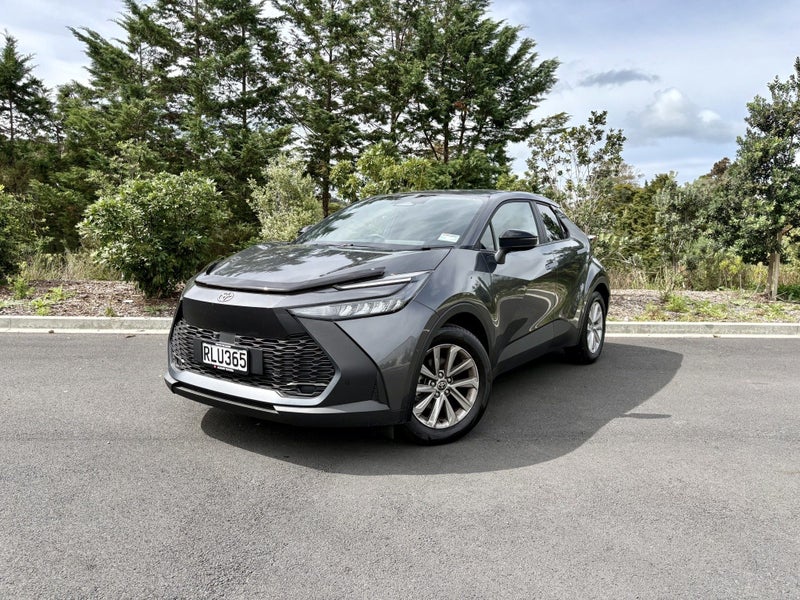 2025 Toyota C-HR GX 1.8P HEV CVT FWD SUV/5D/5S image 3