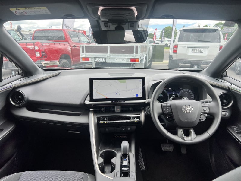 2025 Toyota C-HR GXL 1.8 Hybrid SUV image 2