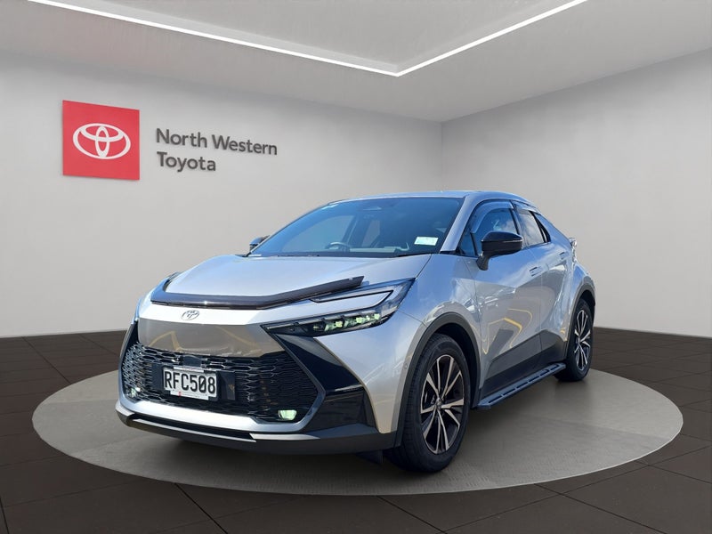 2025 Toyota C-HR GXL 1.8L Hybrid 2WD SUV image 3