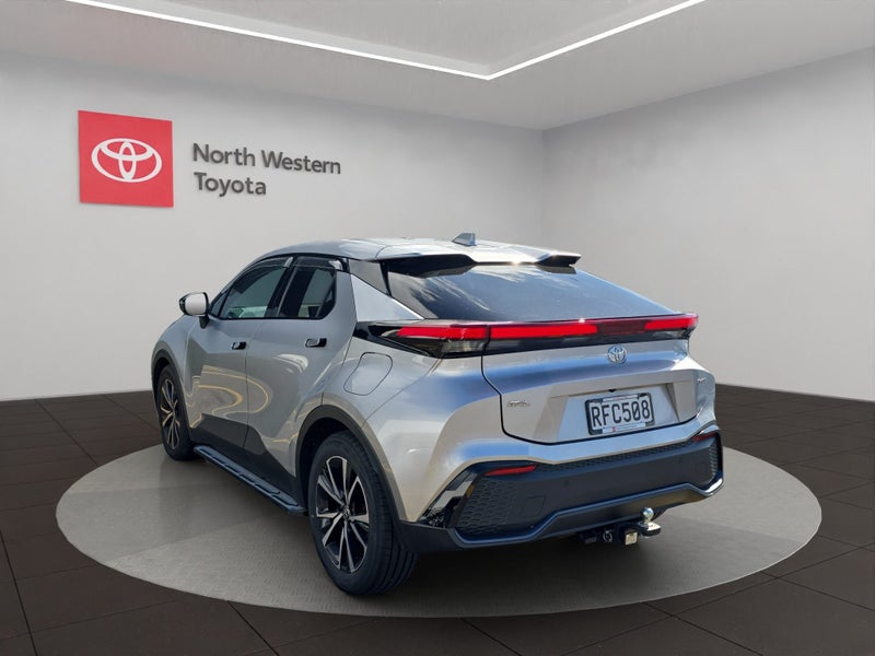 2025 Toyota C-HR GXL 1.8L Hybrid 2WD SUV image 5