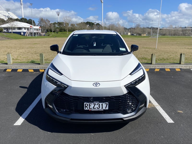2025 Toyota C-HR GXL 1.8L Petrol HYBRID FWD SUV image 2