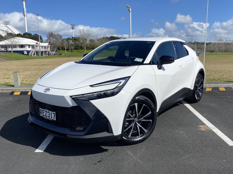 2025 Toyota C-HR GXL 1.8L Petrol HYBRID FWD SUV image 3