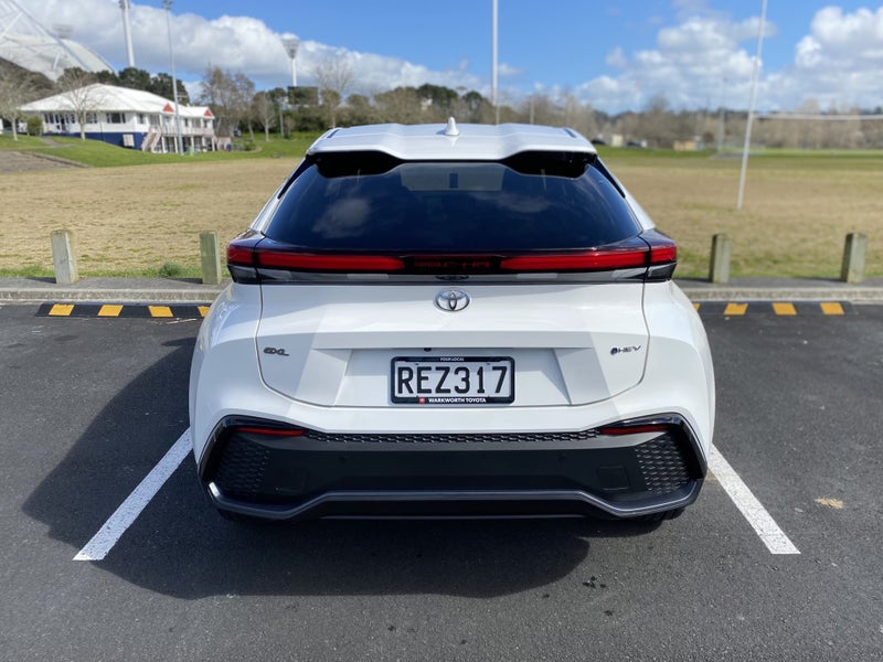 2025 Toyota C-HR GXL 1.8L Petrol HYBRID FWD SUV image 5