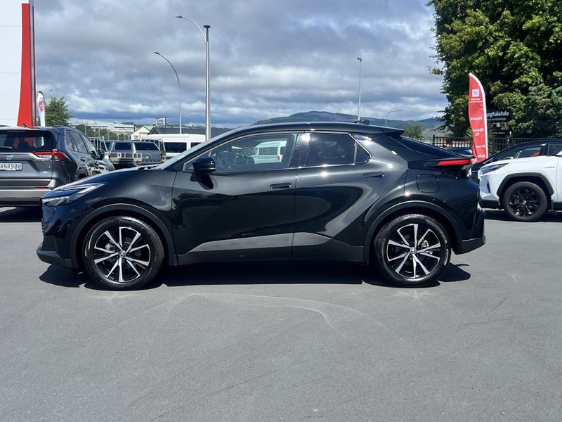 2025 Toyota C-HR GXL 1.8P HEV SUV image 5