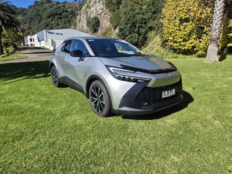2025 Toyota C-HR GXL 1.8P Hybrid image 3