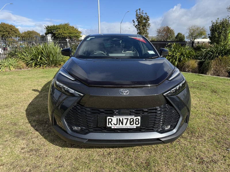 2025 Toyota C-HR GXL 1.8P Hybrid Automatic SUV... image 2