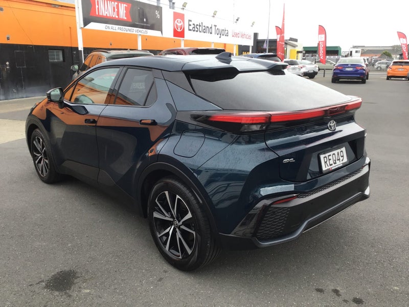 2025 Toyota C-HR GXL 1.8P Hybris SUV image 5