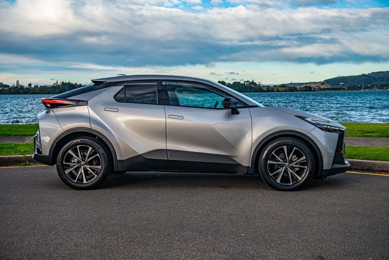 2025 Toyota C-HR GXL HEV image 3