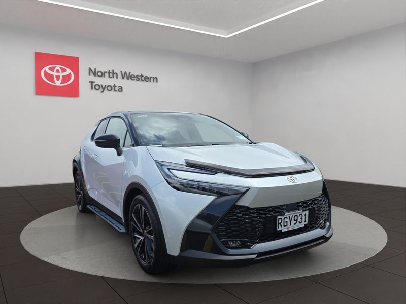 2025 Toyota C-HR Limited 1.8L Hybrid 2WD SUV image 1