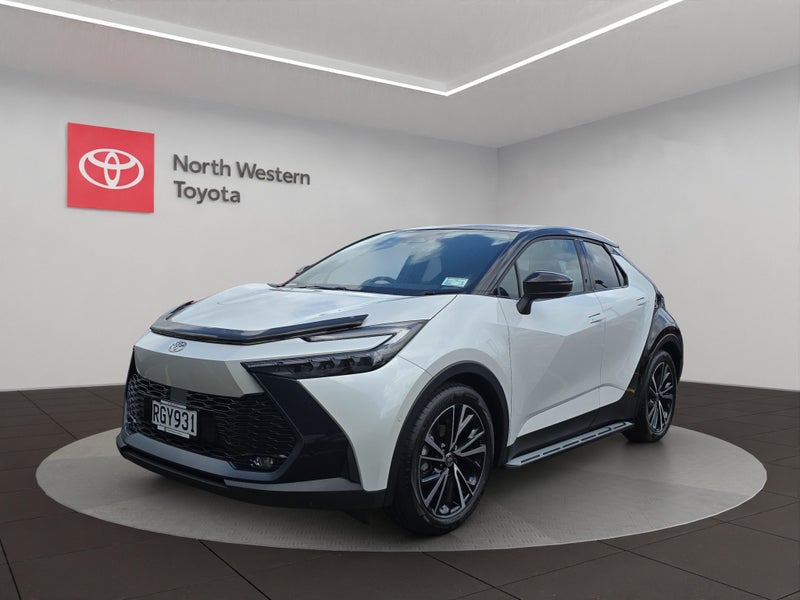 2025 Toyota C-HR Limited 1.8L Hybrid 2WD SUV image 3