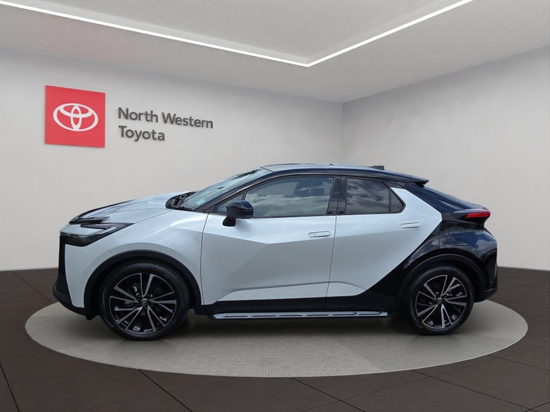 2025 Toyota C-HR Limited 1.8L Hybrid 2WD SUV image 4
