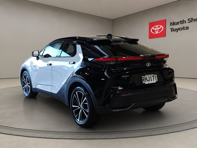 2025 Toyota C-HR Limited 1.8L Hybrid FWD SUV image 5
