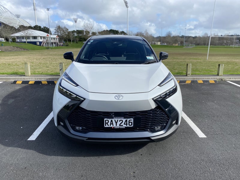 2025 Toyota C-HR Limited 1.8L Petrol HYBRID SUV... image 2