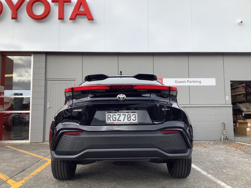 2025 Toyota C-HR Limited 1.8P HEV image 4