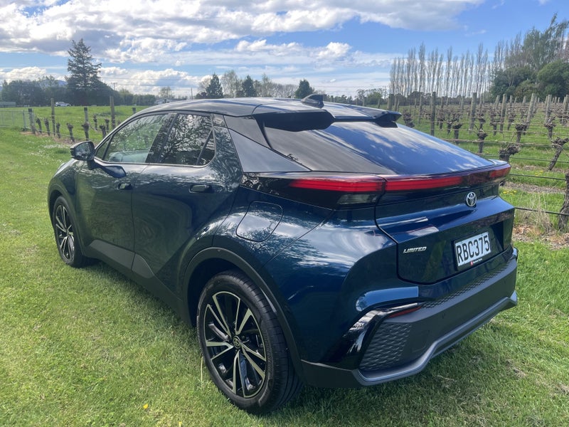 2025 Toyota C-HR Limited 1.8P HEV CVT FWD SUV/5... image 5