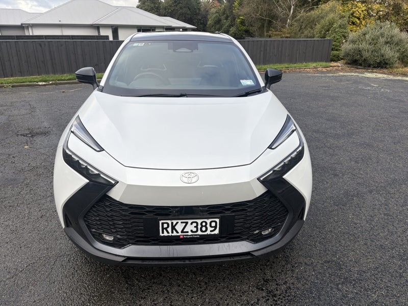2025 Toyota C-HR Limited 1.8P HEV CVT FWD SUV/5... image 5