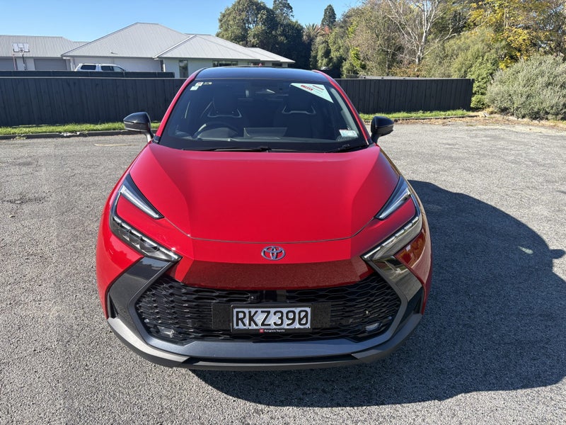 2025 Toyota C-HR Limited 1.8P HEV CVT FWD SUV/5... image 2