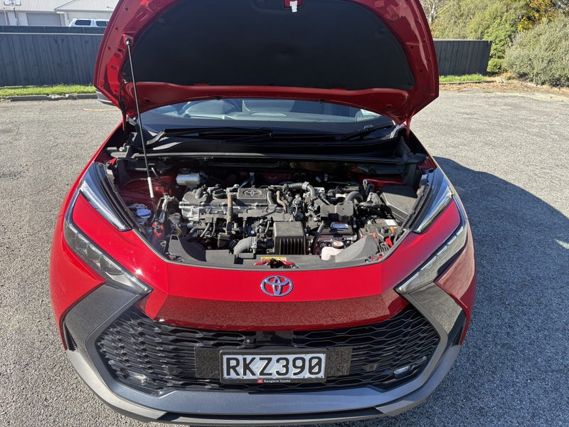 2025 Toyota C-HR Limited 1.8P HEV CVT FWD SUV/5... image 3