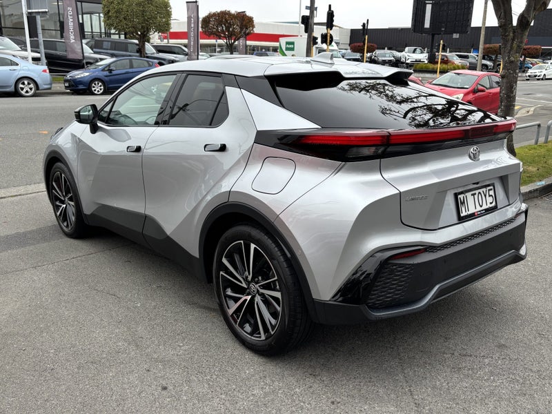 2025 Toyota C-HR Limited 1.8P Hybrid CVT image 3