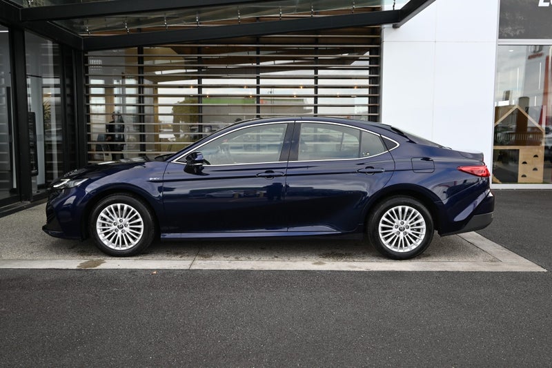 2025 Toyota Camry GX 2.5 Petrol FWD Sedan image 3