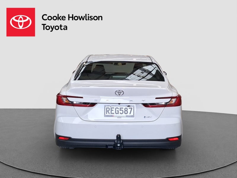 2025 Toyota Camry GX 2.5L Hybrid image 5