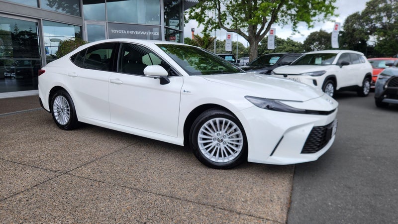 2025 Toyota Camry GX 2.5P HEV ECVT FWD SD/4D/5S... image 2