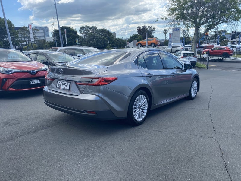 2025 Toyota Camry SX 2.5P HEV ECVT FWD SD/4D/5S image 2