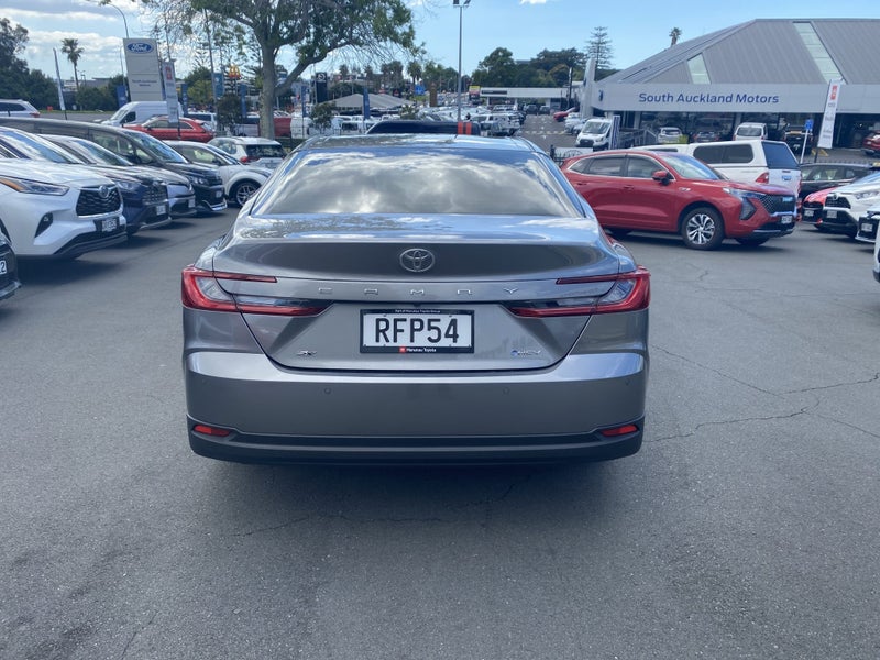 2025 Toyota Camry SX 2.5P HEV ECVT FWD SD/4D/5S image 3