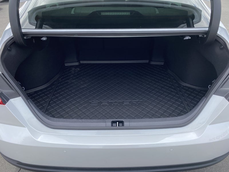 2025 Toyota Camry ZR 2.5 Hybrid image 4