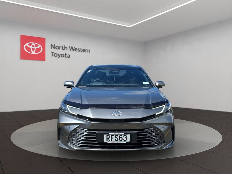 2025 Toyota Camry ZR 2.5L Hybrid 2WD Sedan image 2