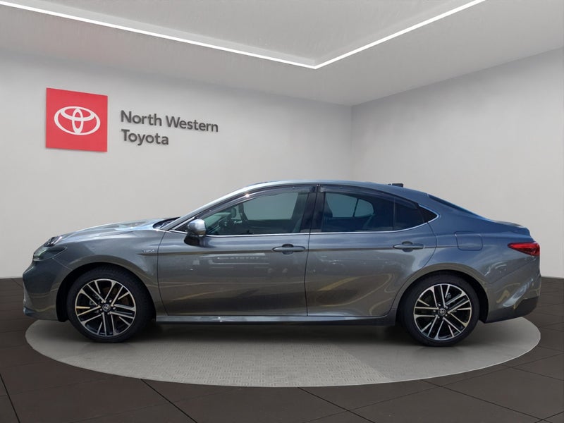 2025 Toyota Camry ZR 2.5L Hybrid 2WD Sedan image 4