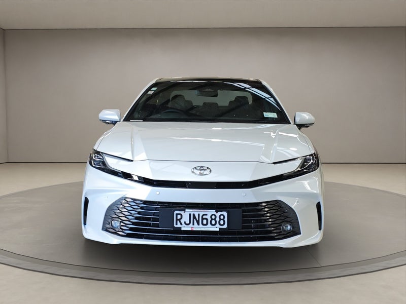 2025 Toyota Camry ZR 2.5L Hybrid FWD Sedan image 2
