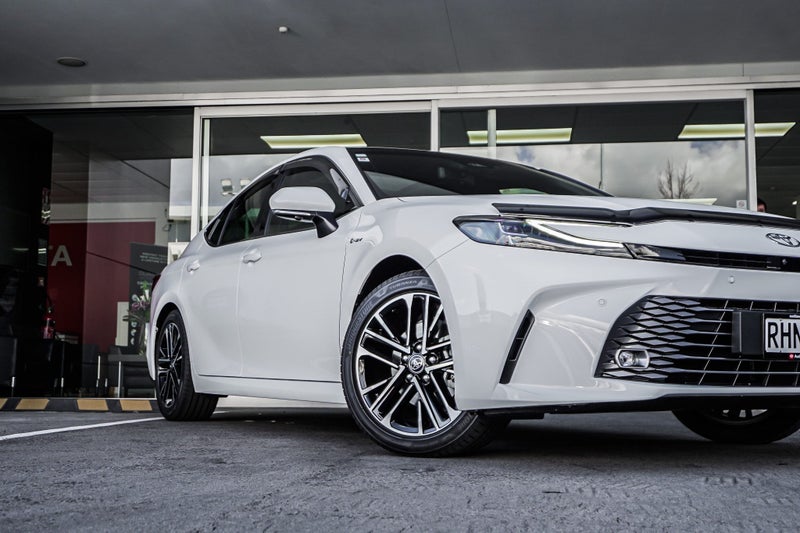 2025 Toyota Camry Zr 2.5L Hybrid Sedan image 5