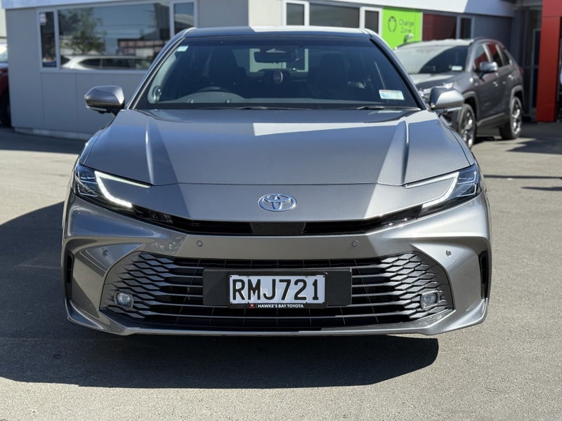2025 Toyota Camry ZR 2.5P HEV ECVT FWD image 5